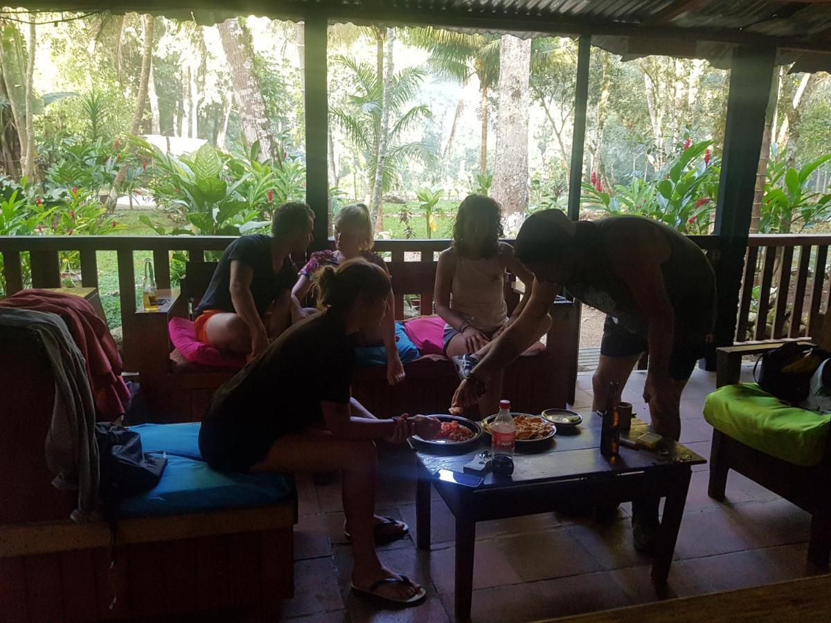 Nawal Hotel Lanquin Bagian luar foto
